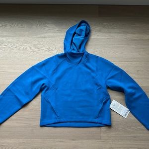 Brand new - Lululemon air wrap pullover hoodie size 4